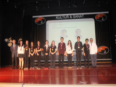 Evrensel Kolej
